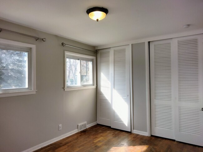 Main bedroom - 1004 Gould Rd