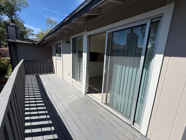 Building Photo - 3075 Berrum Pl