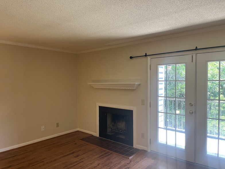 Building Photo - 3100 Heathstead Pl