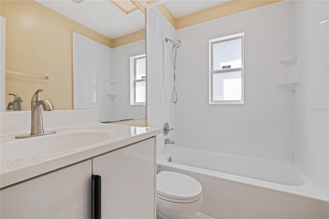 Building Photo - 7906 George Washington Ln