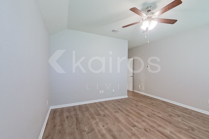 Building Photo - 200 Yardley Ct