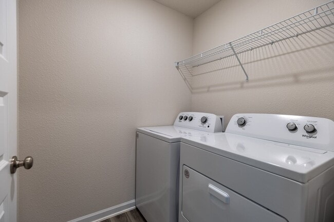Building Photo - 1 Month FREE with 13 month lease!!!!     4 Bedroom 2 Bath Home in Roberts Cove Community in Foley