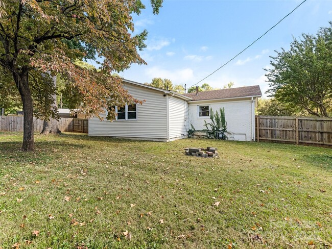 Building Photo - 3523 Clardy Ct