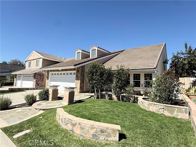 Building Photo - 7 Calhoun