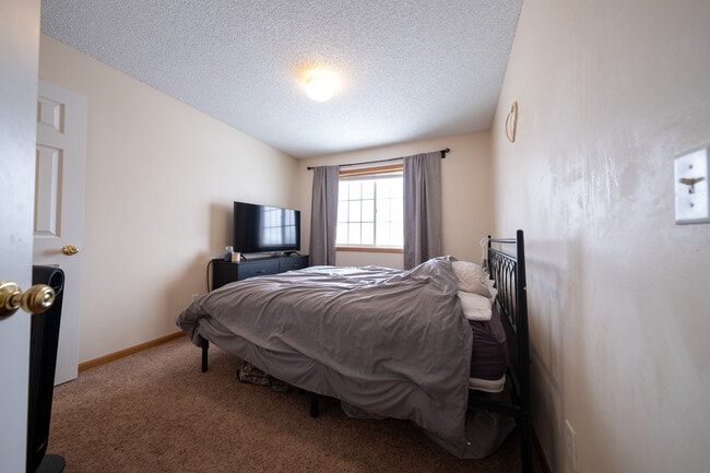 Building Photo - 17540 Gillette Way