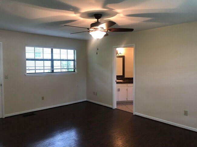 Building Photo - 268 Quail