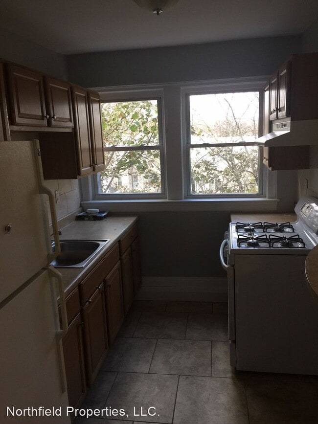 Building Photo - 115 Lowell St