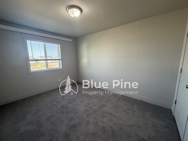 Building Photo - 6255 Freedom Rd