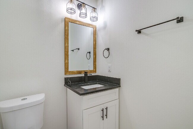 Building Photo - Beautiful New Build in Heart of Fort Worth!