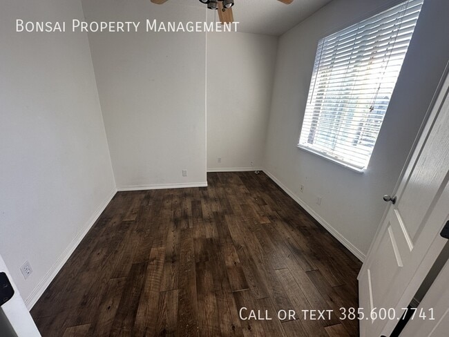 Building Photo - 3854 Garonne Ave