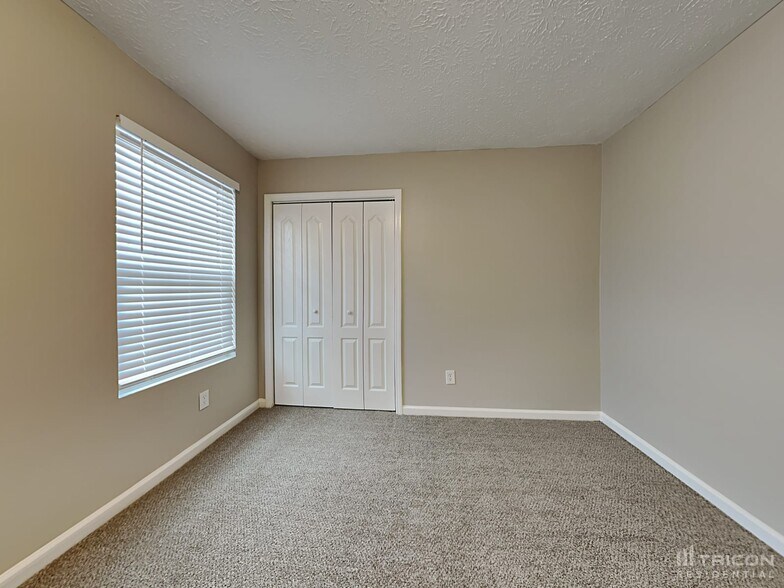 Building Photo - 10931 Cimmaron Ct