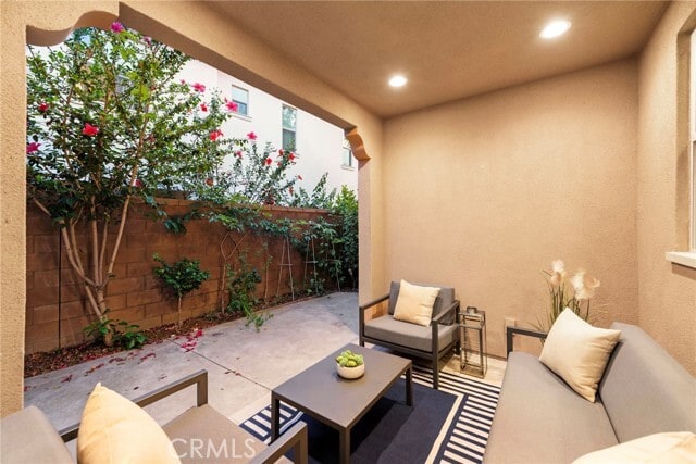 Building Photo - 111 Henson