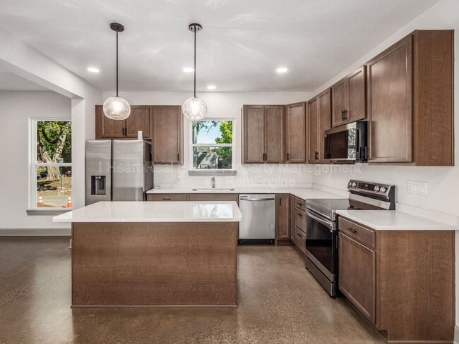 Building Photo - 130 N Guilford Ave