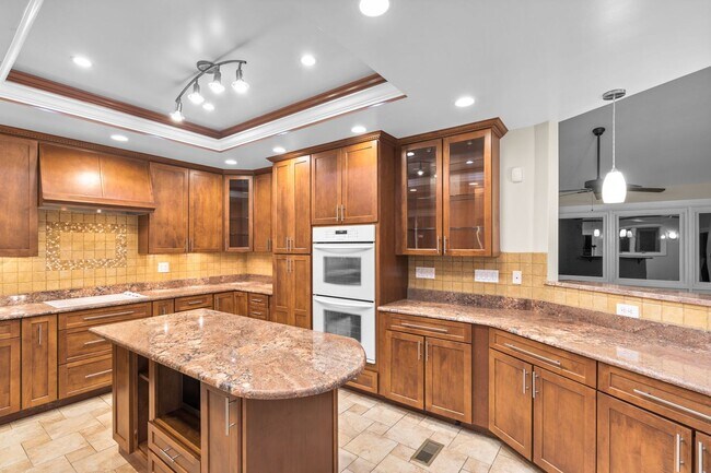 Building Photo - 4 Bed 3 Bath - Bethesda Single Family Home - Move In Ready