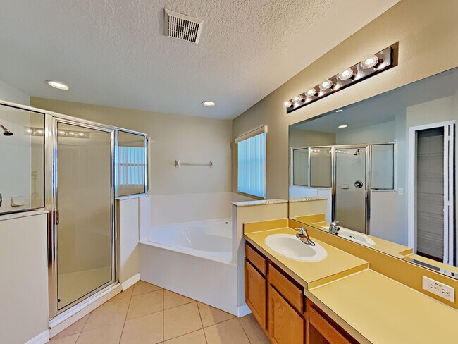 Building Photo - 4709 Huron Bay Cir