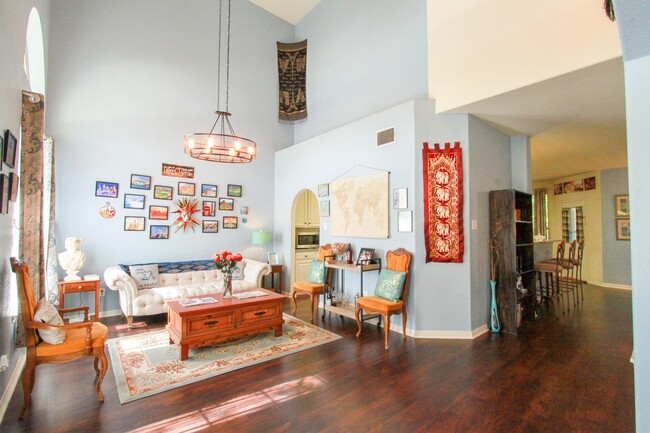 Building Photo - Stately 4-Bedroom, 3-Bath Home with Modern...