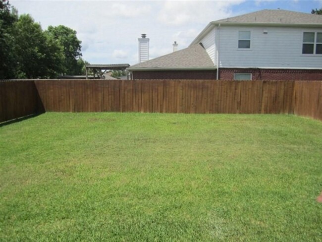 Building Photo - 11806 Skydale Dr