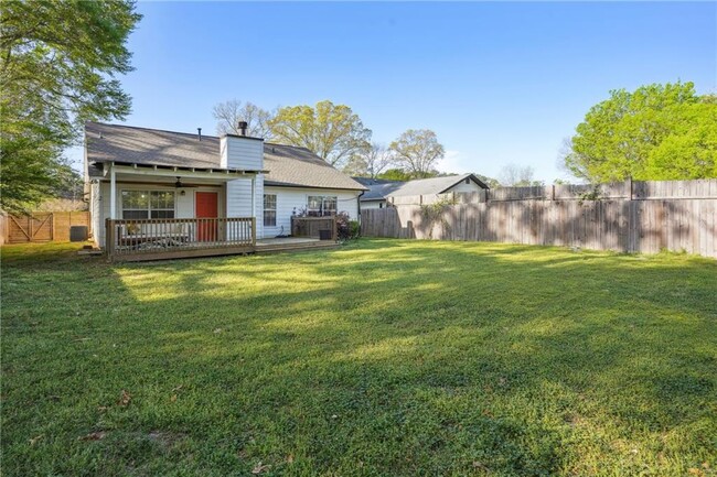 Building Photo - 2061 Tiger Flowers Dr NW