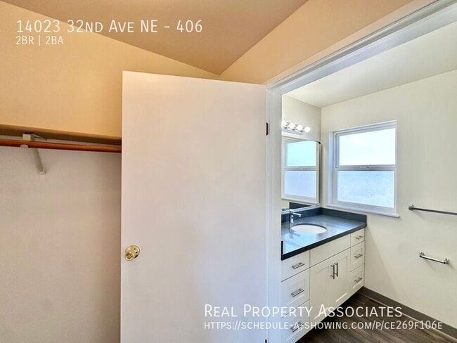 Building Photo - 14023 32nd Ave NE