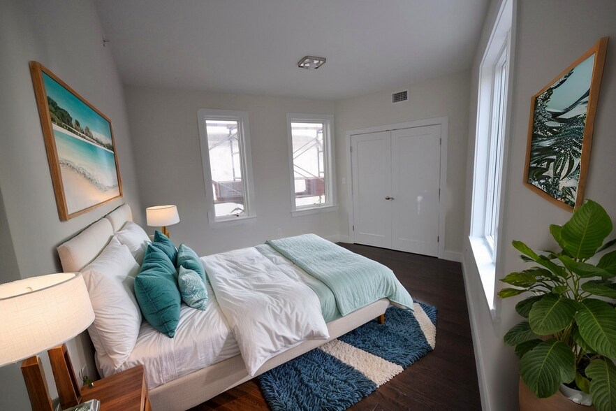 Building Photo - 20 Sussex St