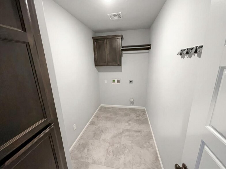 Building Photo - 11017 NW 95th St