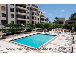 Building Photo - 151 Crandon Blvd