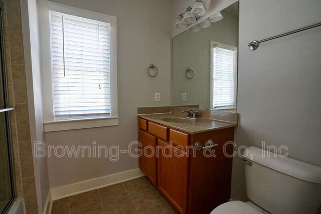 Building Photo - 1410 Caldwell Ave