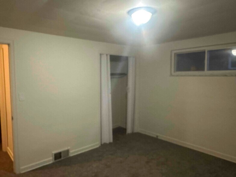 Building Photo - 9534 Glendale Rd