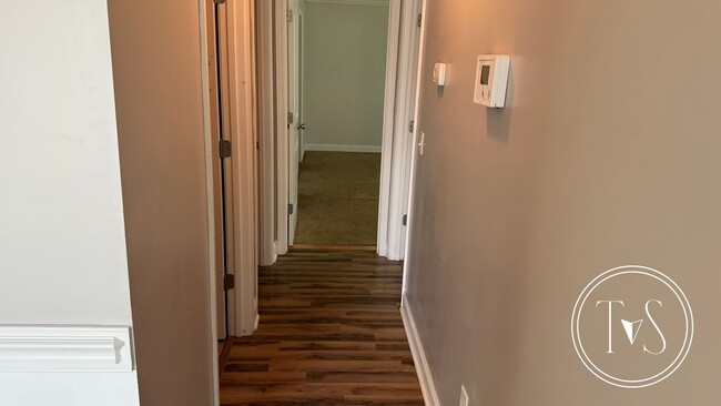 Building Photo - RATE DROP ALERT (was $1980/month) and SUMM...