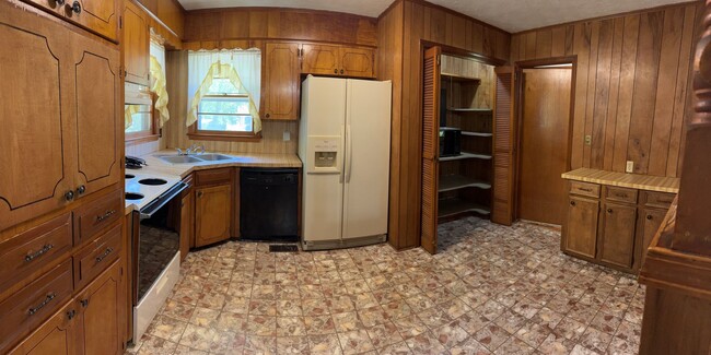 Building Photo - The Willows