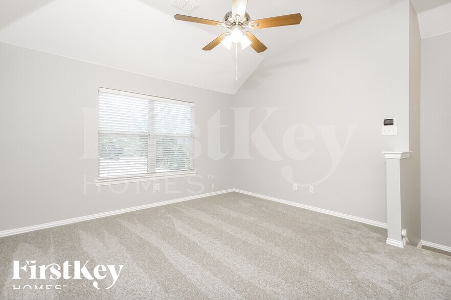Building Photo - 8 Willowstone Ct