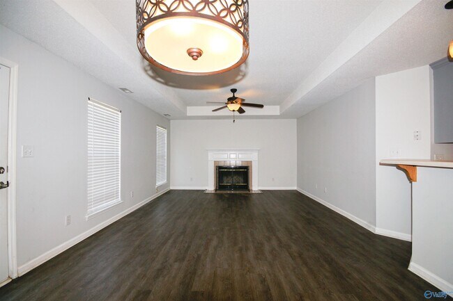 Building Photo - 145 Brass Oak Dr