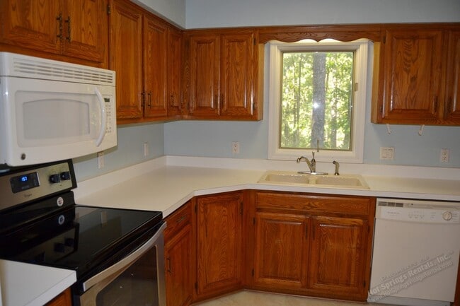 Building Photo - Cortez Golf Area | Home | Unfurnished