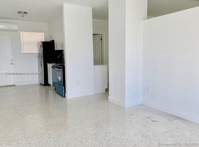 Building Photo - 150 NW 78th St