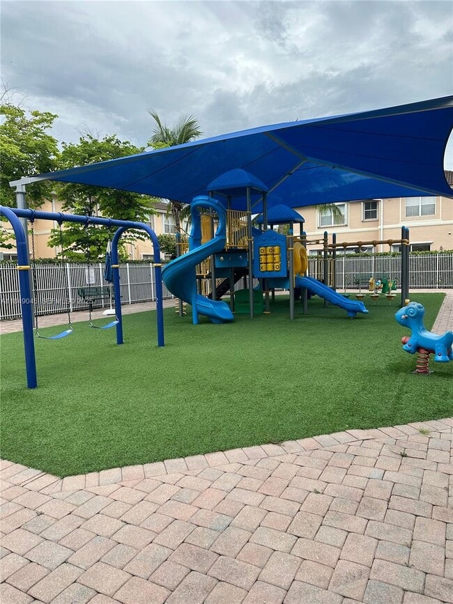 Building Photo - 12488 SW 126th Ave