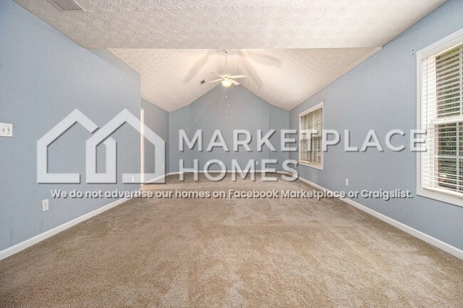 Building Photo - 314 Interlake