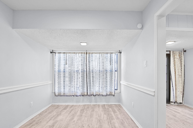 Building Photo - 6907 Avenue W