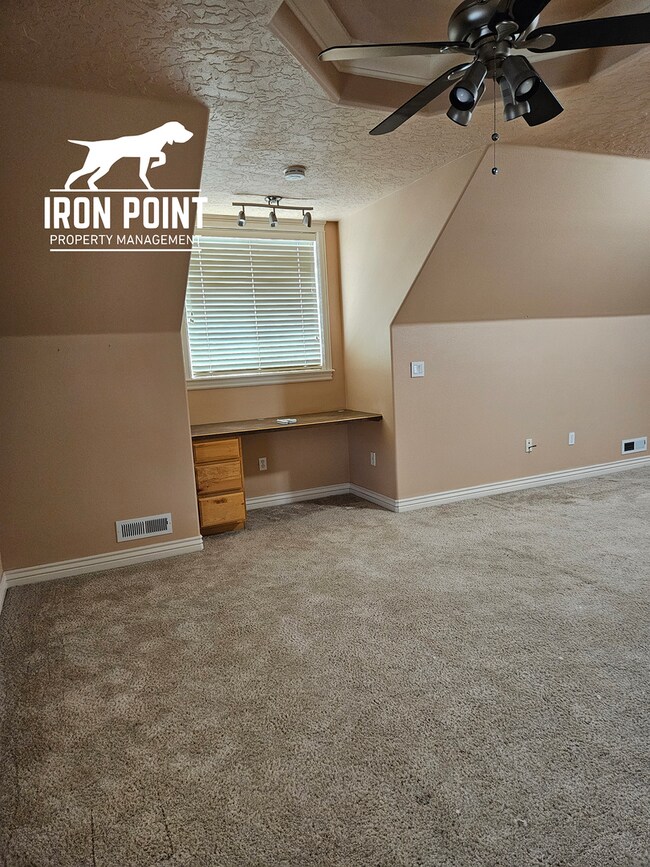 Building Photo - 3bed/3bath in sought after Nampa neighborhood w/3 car garage and large bonus room.