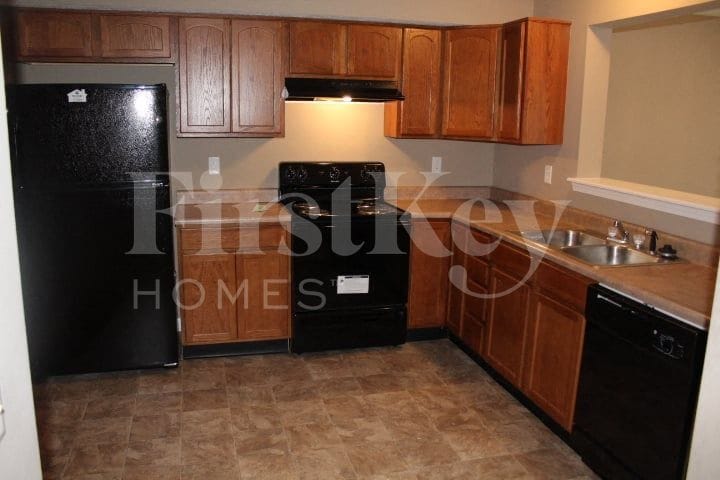 Building Photo - 10988 Cedar Pine Dr