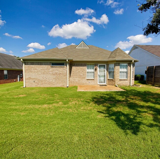 Building Photo - 7029 S Beringer Dr