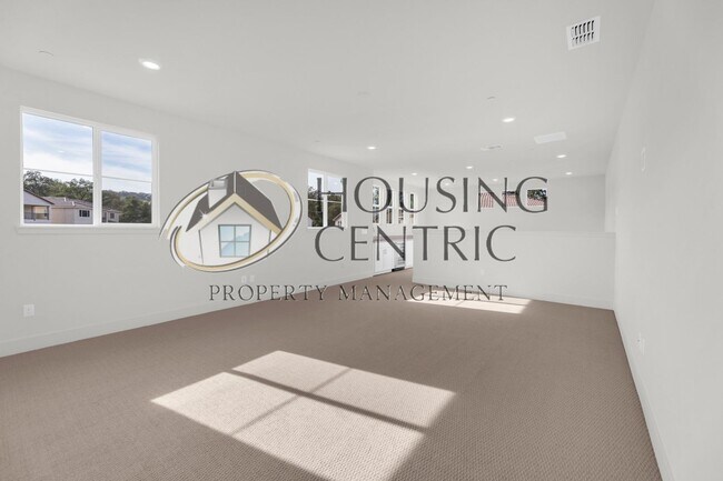 Building Photo - Exceptional Newer Construction Executive Rental in El Dorado Hills