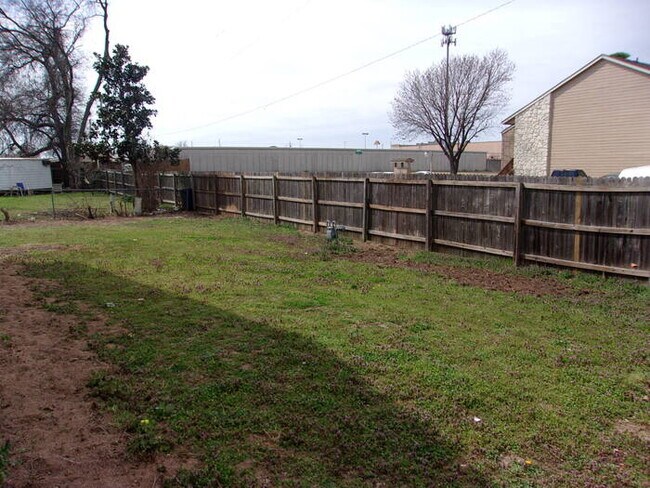Building Photo - Call 918-921-9955 To Schedule Your Showing Now!