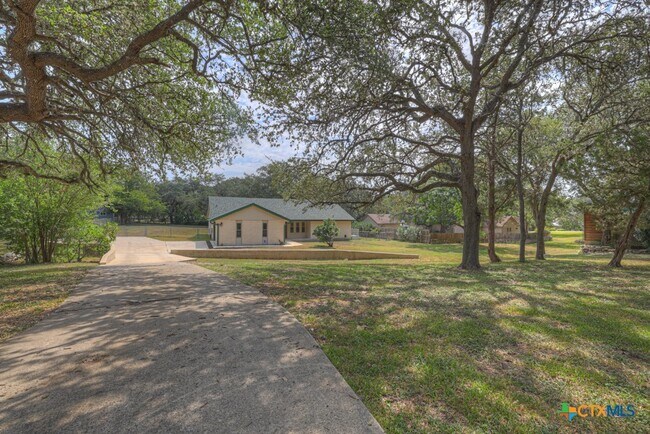 Building Photo - 1260 Flaming Oak Dr