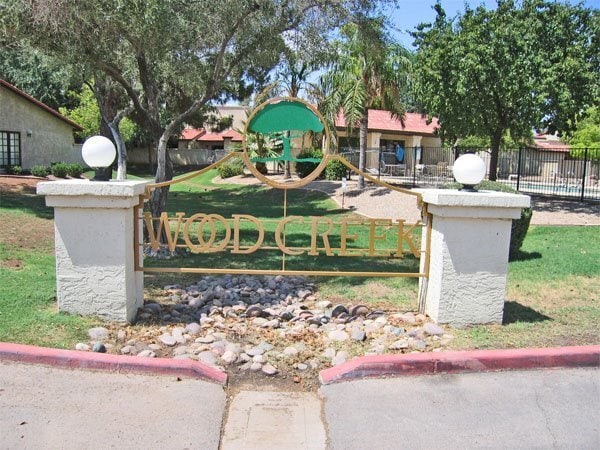 Building Photo - Great 2 bed/2 bath in convenient Mesa loca...