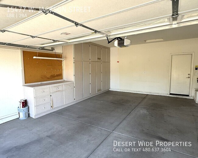 Building Photo - 15477 W Jackson St