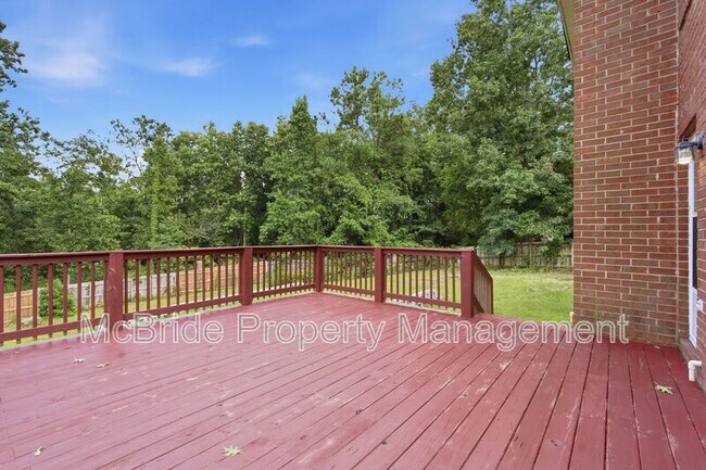 Building Photo - 827 Sonora Cir