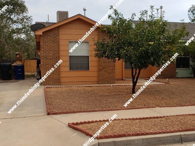 Building Photo - Taylor Ranch