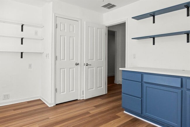 Building Photo - 789 Kingfisher Ln