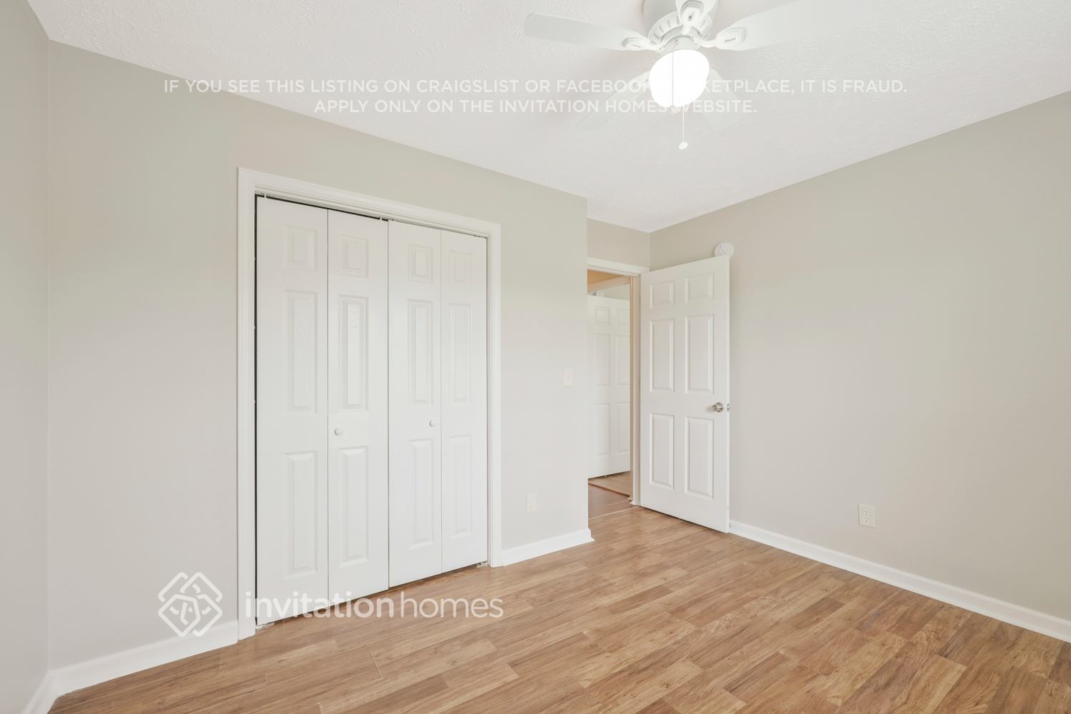 Building Photo - 325 Royal Garden Dr