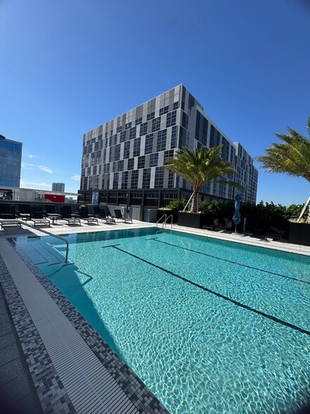 Building Photo - 676 NW 2nd St